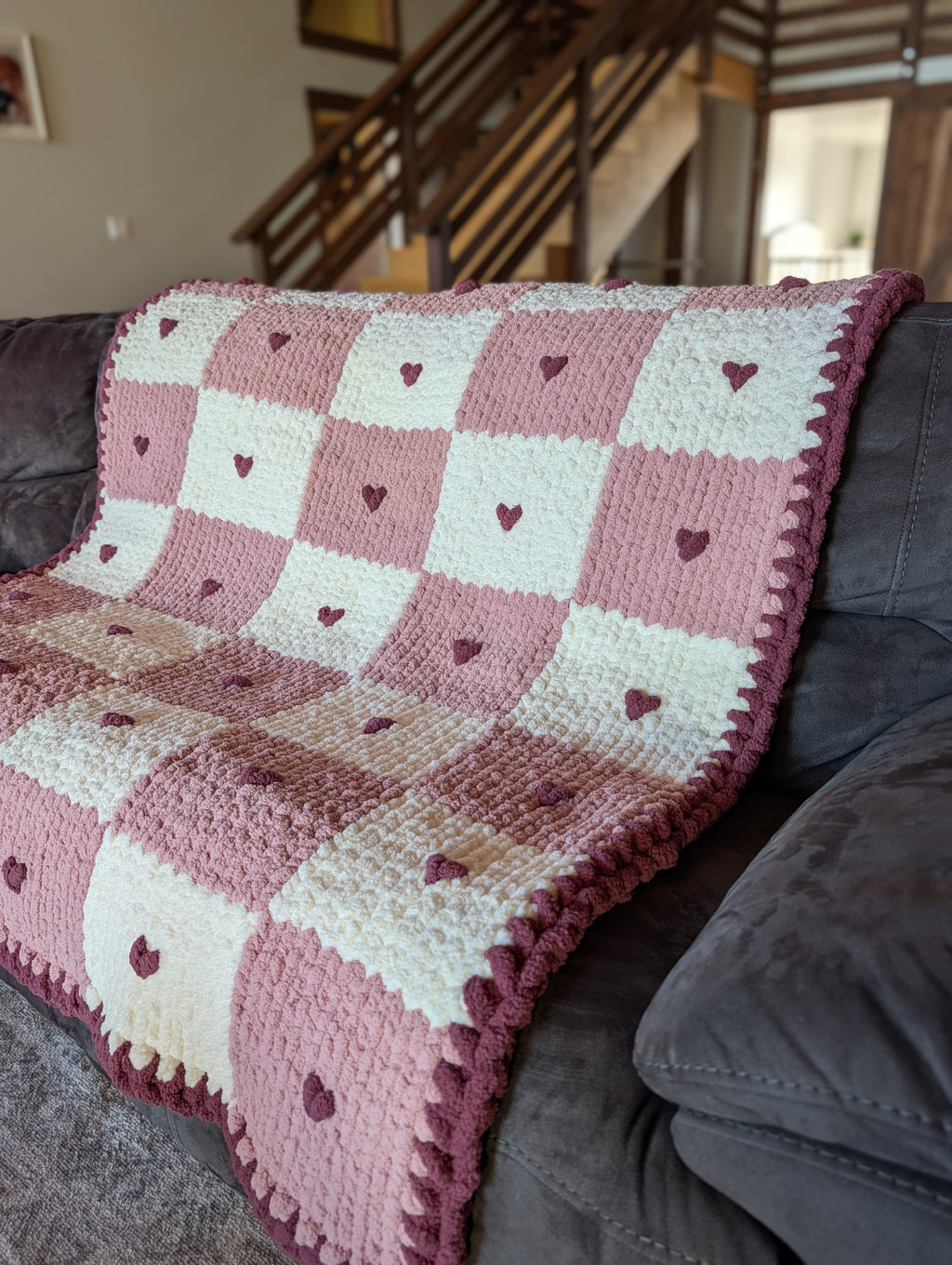 Queen of Hearts Throw Blanket